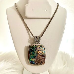 EUC Abalone Pendant with Italian 925 Sterling Silver Rope Chain